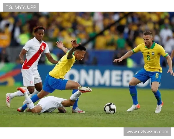 奥乔亚世界杯神勇扑救让巴西梦想破灭揭示足球赛场无情真相