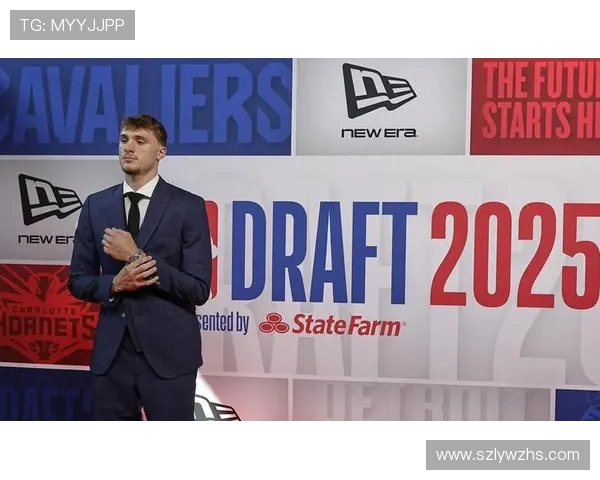 基德称赞弗拉格在场边全力支持队友只为球队胜利而拼搏 基德称赞弗拉格在场边全力支持队友只为球队胜利而拼搏